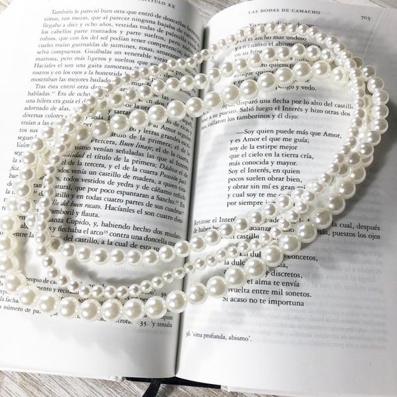 Alquimia Jewelry - Faux pearl layered necklaces choker set/combo/bundle